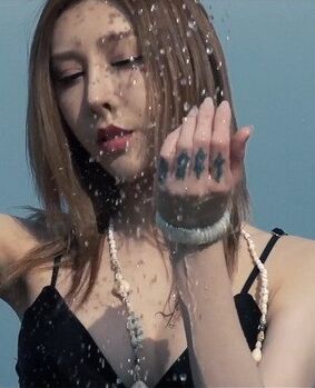  [Ligui丽柜] 2020.12.01 HD视频《沙滩柔情》兔子