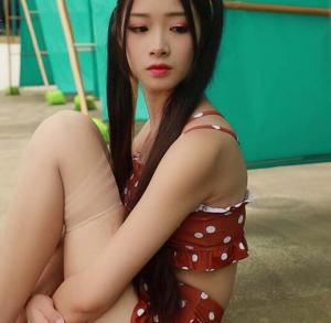 [MSLASS梦丝女神]2020.07.18 V.071 诗琪《泳池派对》视频