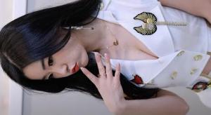 Model Hong Jieun cute sexy直筒裙