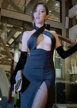  [秀人模特系列]王馨瑶视频写真 黑色交叉