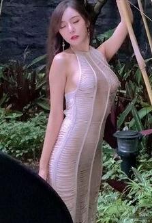  [秀人模特系列]王馨瑶视频写真 镂空裙