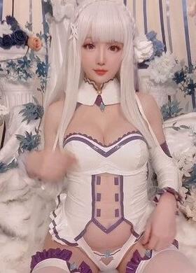  星之迟迟《爱蜜莉雅》