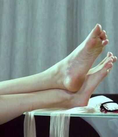 [Ligui丽柜]HD视频 2020.12.30 玉趾白丝俏佳人 小紫