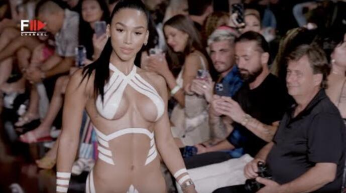 黑胶带计划艺术心时尚泳装2023迈阿密