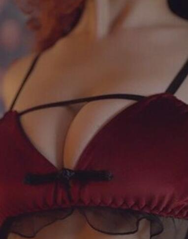 云溪溪《奶桃 女巫和艳后》