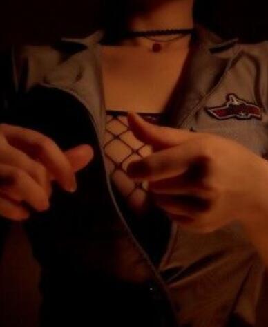 樱晚gigi - VOL.21 粉丝群收费视频21 威士忌的旋律