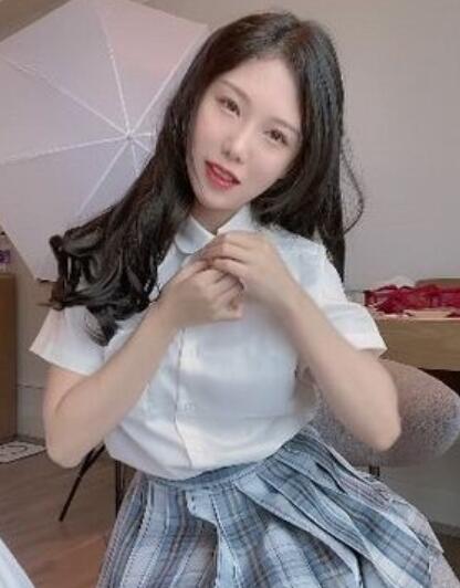 抖娘-利世 - 最新定制JK制服5分钟