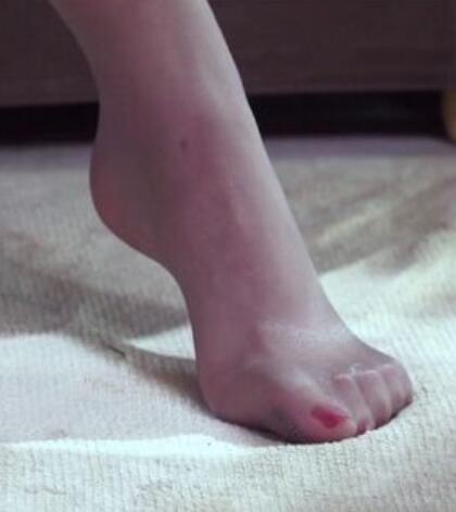 [Ligui丽柜] HD视频 豆豆《职场新秀》