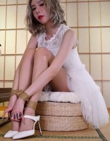 [Ligui丽柜] 2023.02.15 HD视频《情人结-上》兔子