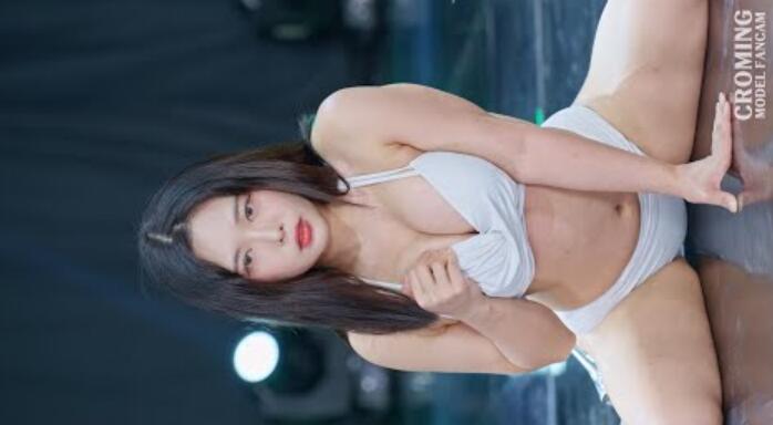 Areumm Hong Hong红aram 第一件衣服 20230603  2023比基尼runway 2nd "FANTASY STORY" "幻想故事"模特直拍