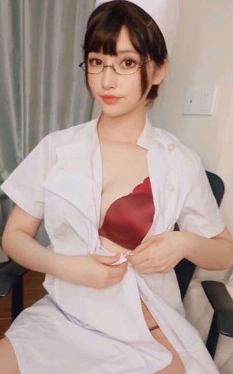 你十七鸽 - 白色护士