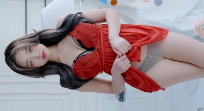 超近距离红内衣衬裙 丝袜内衣内衣bikini Underwear Lookbook模特bibia