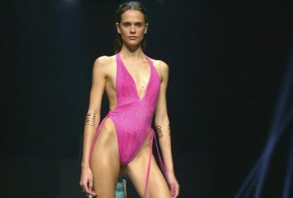 三胡安bb0春夏2023 bb1 Full Show