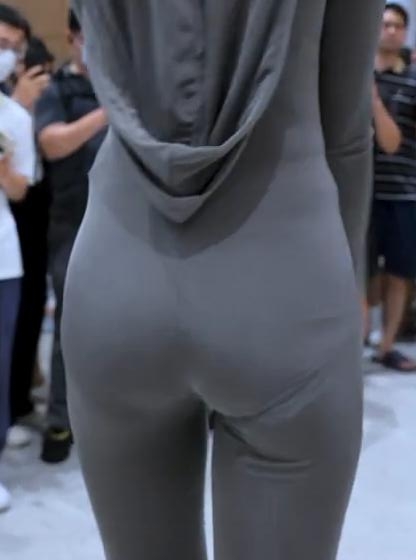 粤港澳车展神级车模！小龙鼠赛车服女神直击 6