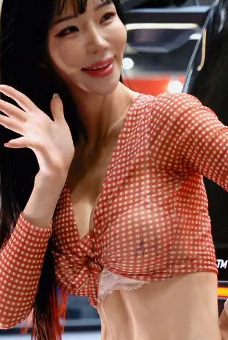 韩敏娜首尔车展热舞视频 2025 mobility show全记录 6