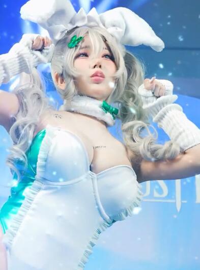 윤설화(Yun Seol-hwa) AGF 2025 兔女郎舞台