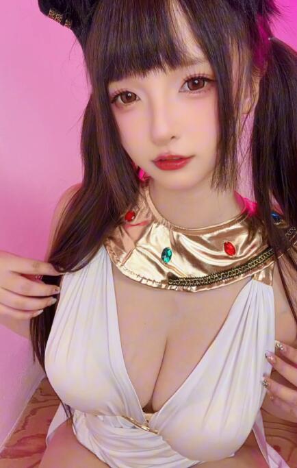 神楽坂真冬 – NO.243 埃及野猫