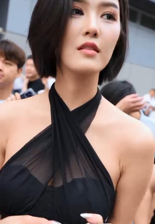 2024 粤港澳大湾区车展 车模 程儿 20